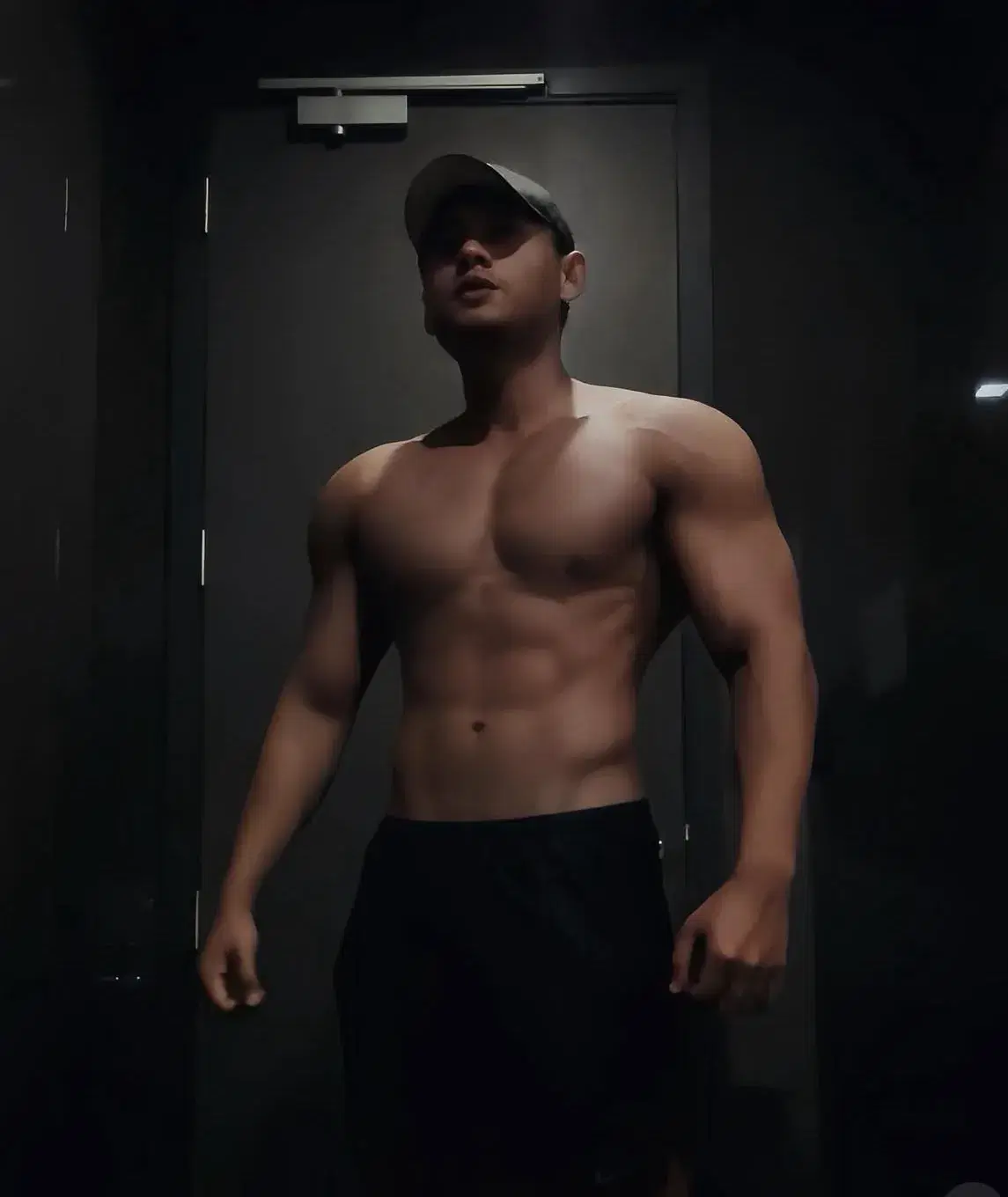 หุ่นปัจจุบันของวิน ภาพเพิ่มเติม